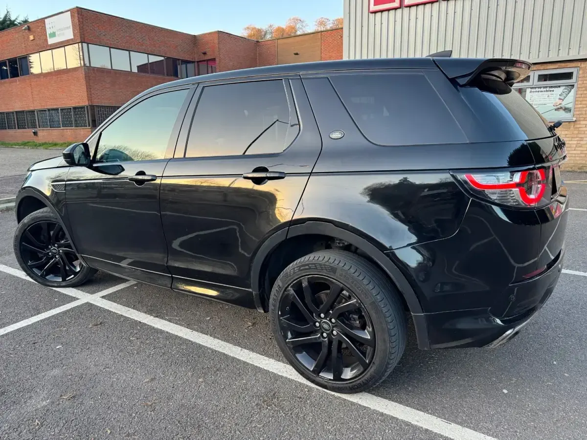 Second-hand Land Rover Discovery Sport HSE 2018 Negru SUV