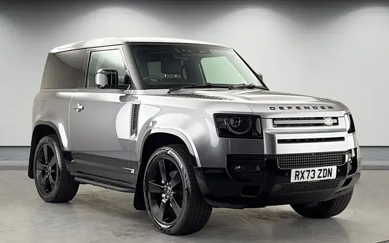 Usado Land Rover Defender HSE Dynamic 249 HP (183 kW) 2025 SUV