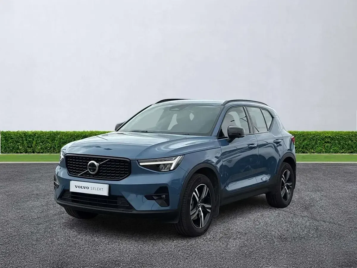 Used Volvo XC40 Plus 2023 Blue SUV