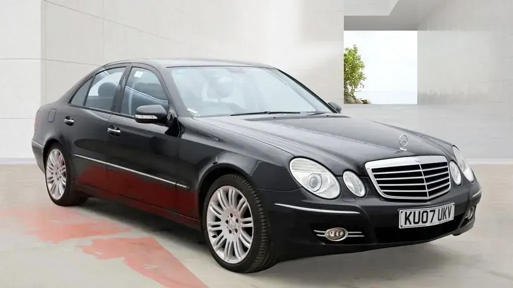 Used Mercedes E280 2007 Black Sedan