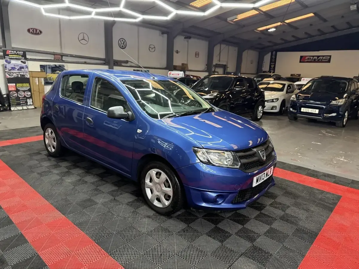 Used Dacia Sandero Ambiance 90 HP (66 kW) 2013 Blue Hatchback
