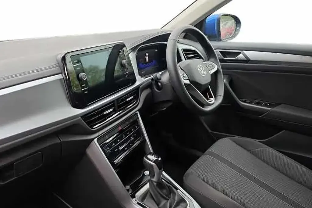 New VW T-Roc Match 150 HP (110 kW) 2026 Ravenna blue metallic SUV