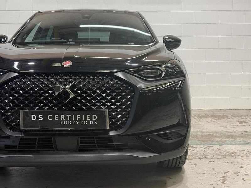 Usado DS Automobiles DS3 Crossback Performance Line Plus 129 HP (94 kW) 2021 Preto SUV