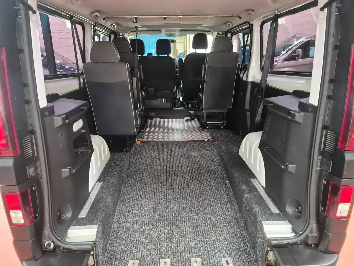 Used Renault Trafic Business 2020 White MPV
