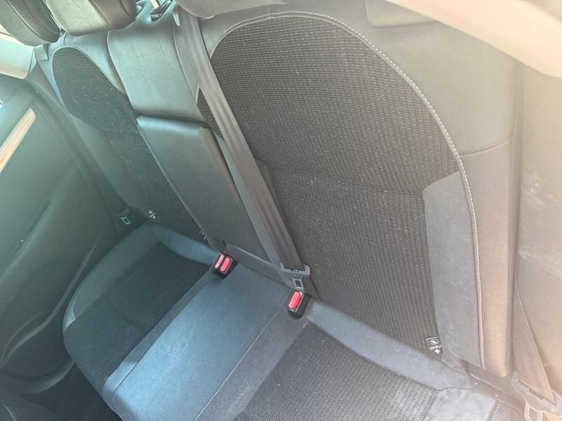 Used Citroën C4 Exclusive 110 HP (80 kW) 2011 Red Hatchback