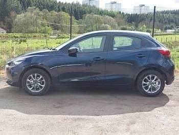 Usado Mazda 2 75 HP (55 kW) 2023 Azul Citadino