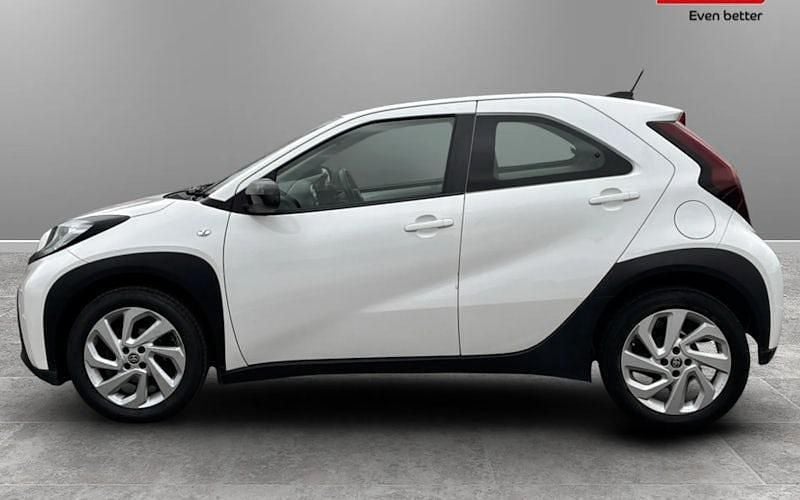 Used Toyota Aygo X PURE 72 HP (52 kW) 2025 SUV