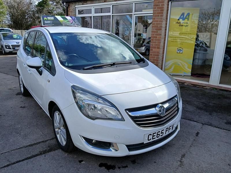 Used Vauxhall Meriva 2015 White MPV