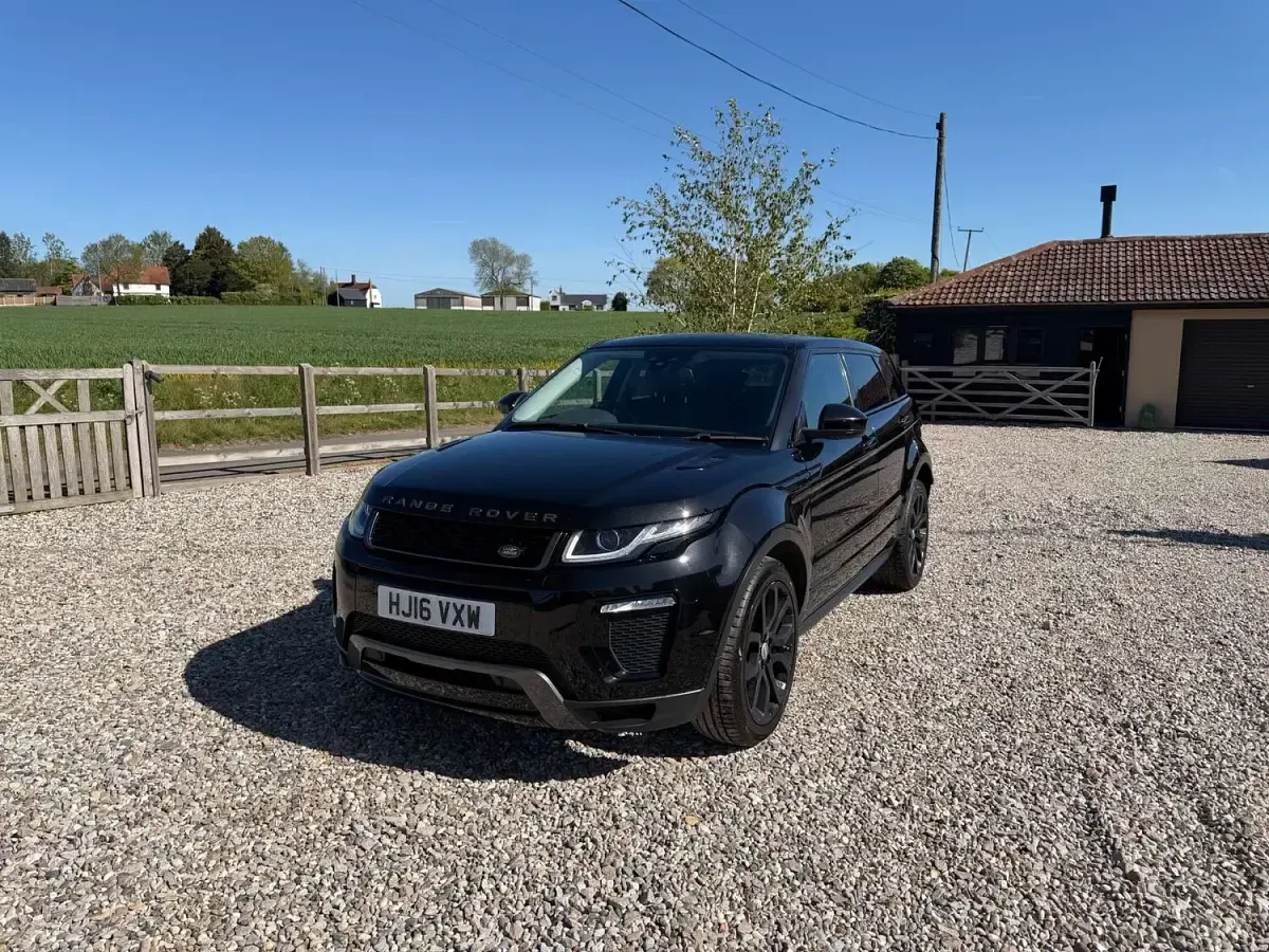 Used Land Rover Range Rover evoque HSE Dynamic 2016 Black Estate