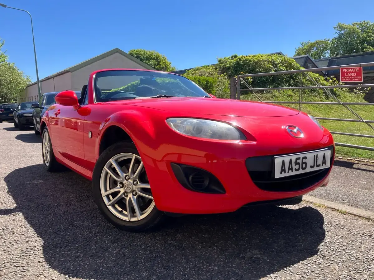 Used Mazda MX5 126 HP (92 kW) 2009 Red Cabriolet