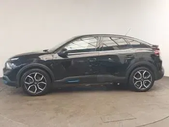 Used Citroën e-C4 Shine 100 kW (136 HP) 2022 Black Hatchback
