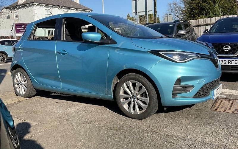 Used Renault Zoe Iconic 80 kW (109 HP) 2021 Hatchback