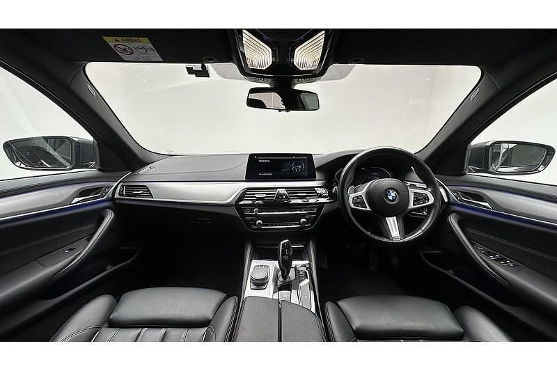 Used BMW 520 M Sport 190 HP (139 kW) 2019 Grey Estate