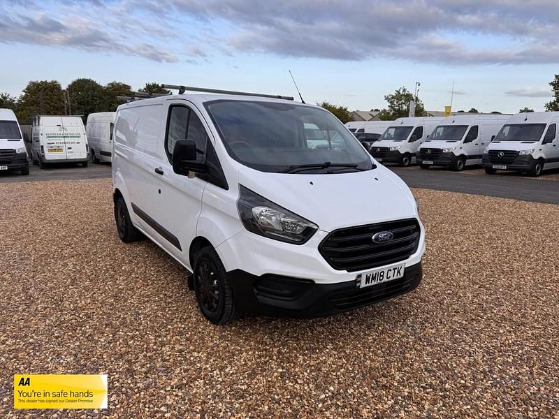 White Used 2018 Ford Transit Custom Van | £9,950 (Fair price) - Image 1/4