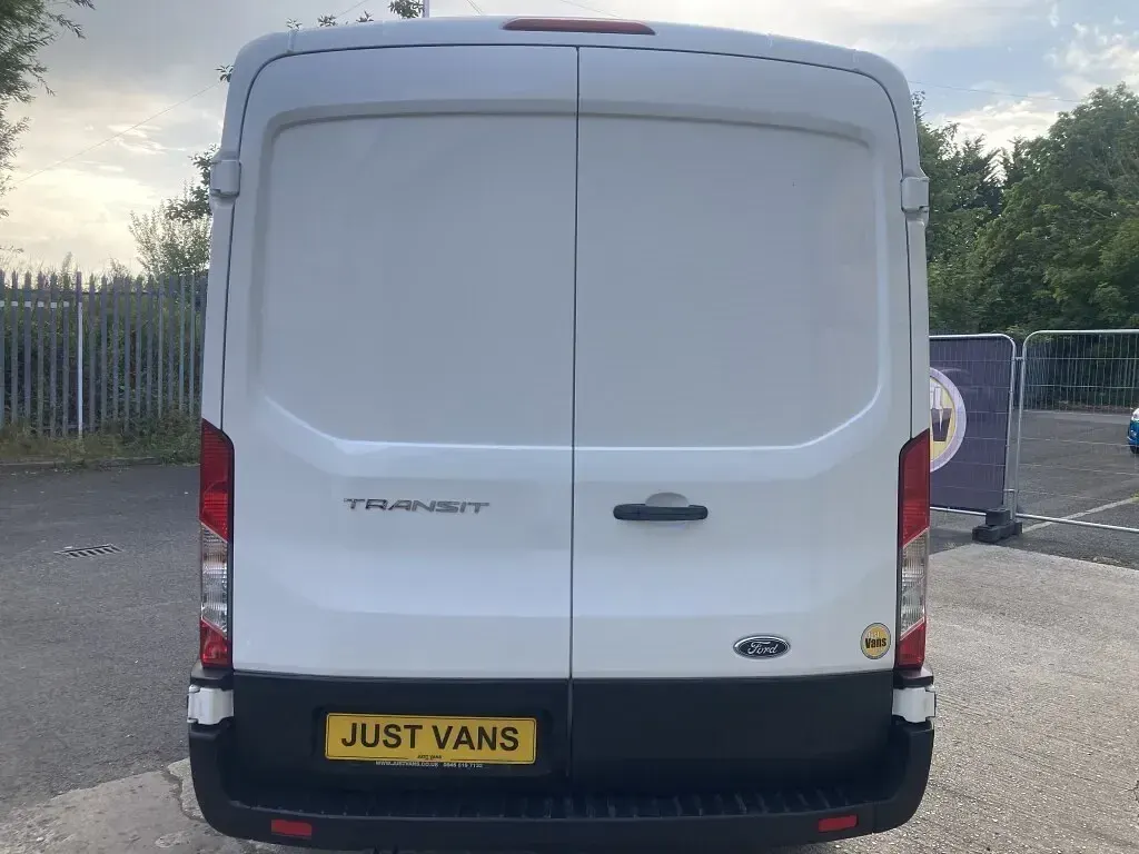 Used Ford Transit 130 HP (95 kW) 2022 White Van