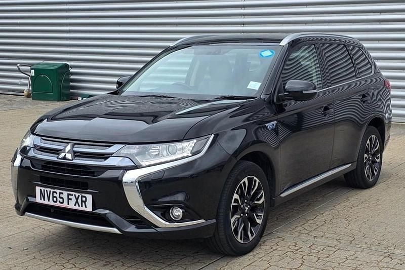 Black Used 2015 Mitsubishi Outlander P-HEV Estate | £4,795 - Image 1/1