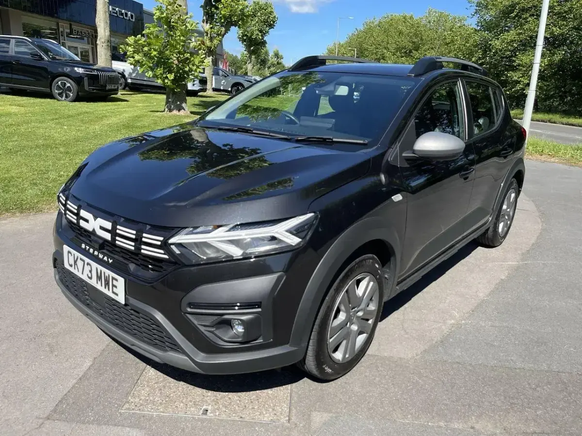 Used Dacia Sandero Expression 89 HP (65 kW) 2023 Black