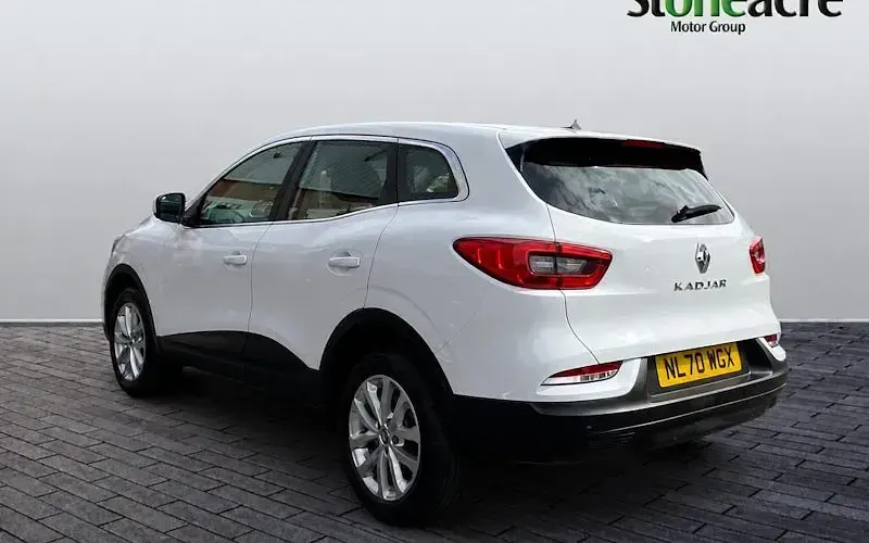 Used Renault Kadjar Play 140 HP (102 kW) 2020 White SUV