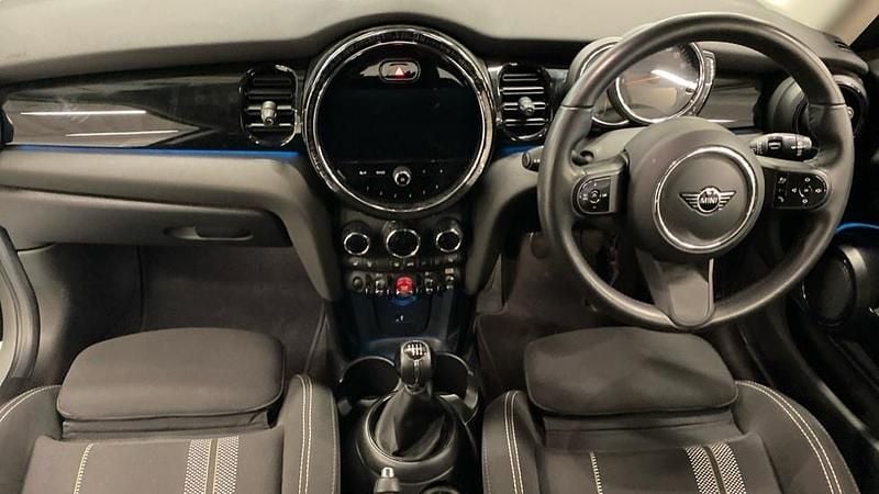 Used Mini Cooper S Classic 176 HP (129 kW) 2021 Grey Hatchback
