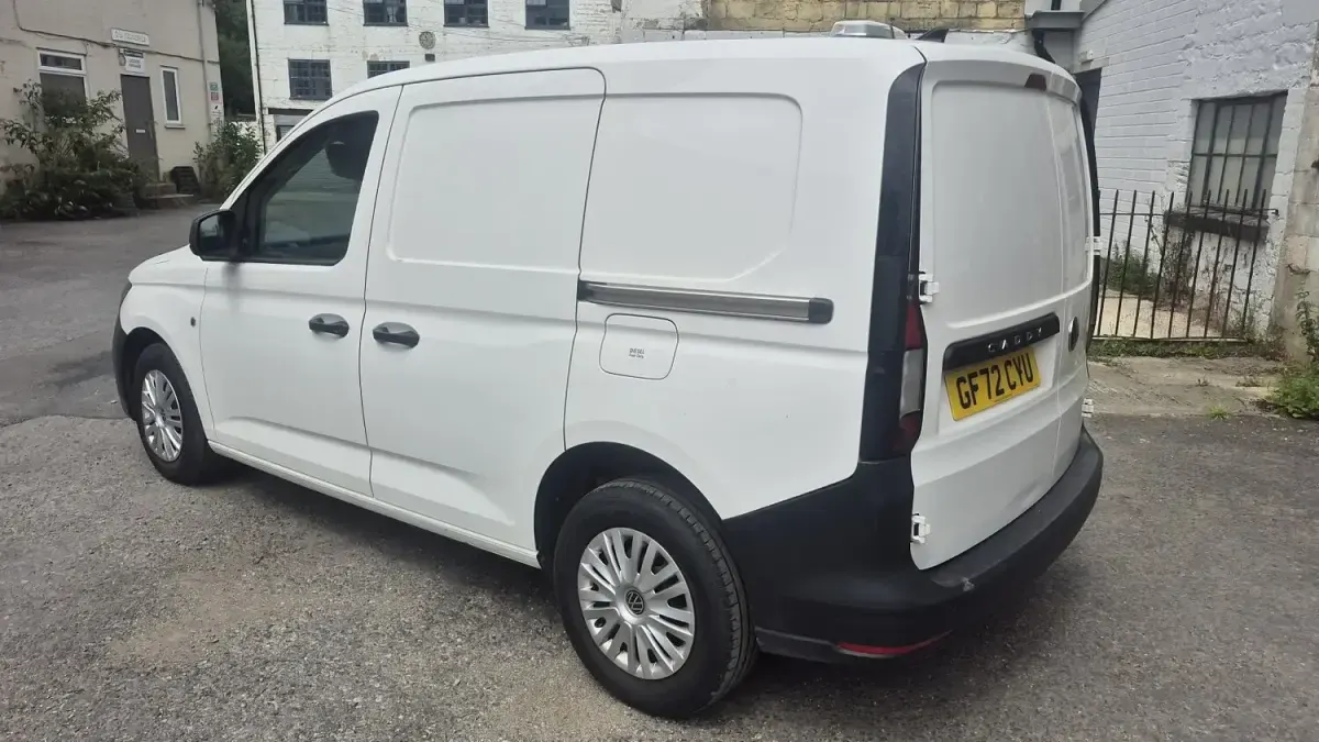 Used VW Caddy 102 HP (75 kW) 2022 White MPV