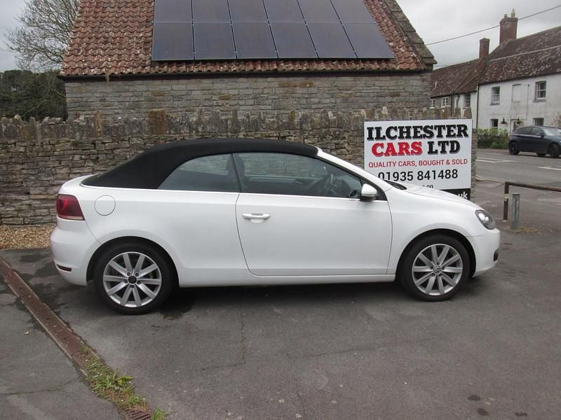 Used VW Golf SE 105 HP (77 kW) 2011 White Cabriolet
