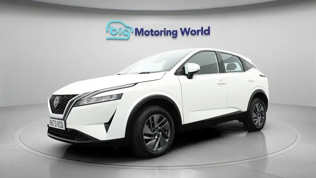 Used Nissan Qashqai Acenta Premium 140 HP (102 kW) 2023 White SUV