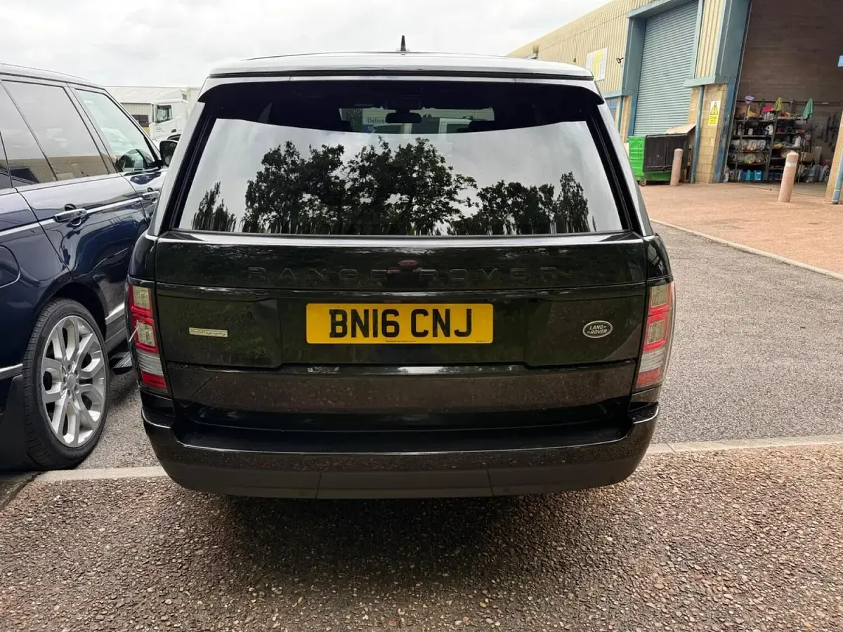 Used Land Rover Range Rover Autobiography 339 HP (249 kW) 2016 Black SUV