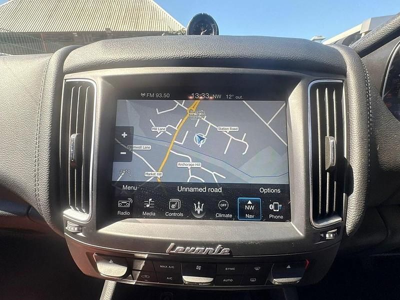 Used Maserati Levante 275 HP (202 kW) 2017 White SUV