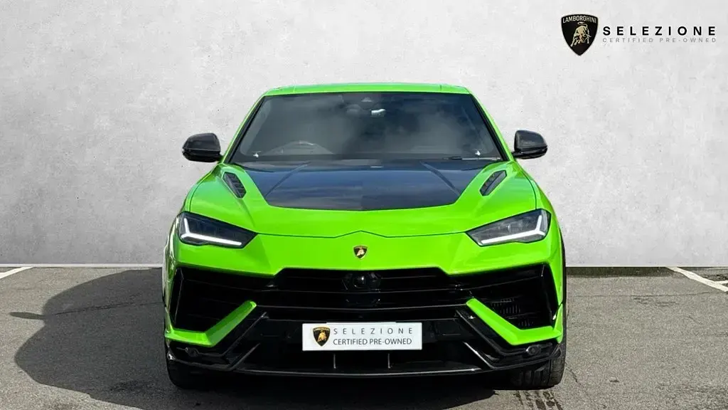 Used Lamborghini Urus 666 HP (489 kW) 2024 Green SUV