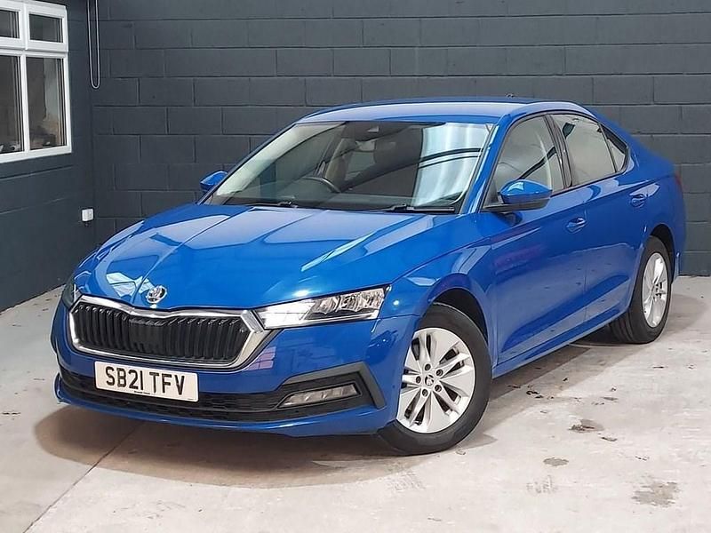 Used Skoda Octavia SE Technology 116 HP (85 kW) 2021 Blue Hatchback