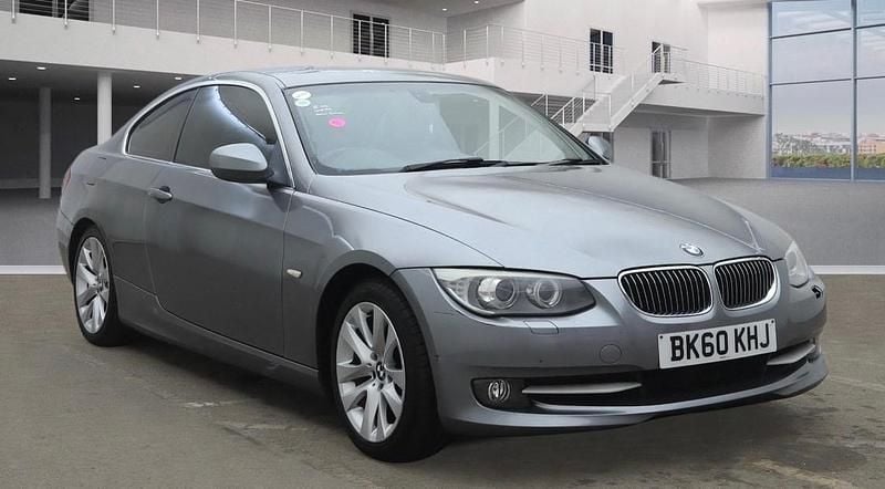 Used BMW 330 Performance 245 HP (180 kW) 2010 Grey Coupe