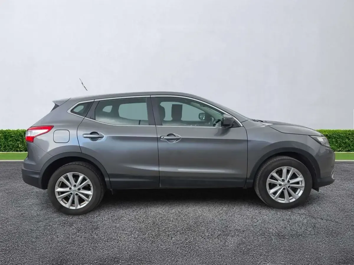 Używany Nissan Qashqai Acenta 2017 Szary SUV