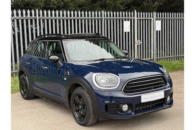 Used Mini Cooper Countryman Classic 2019 Lapisluxury blue SUV