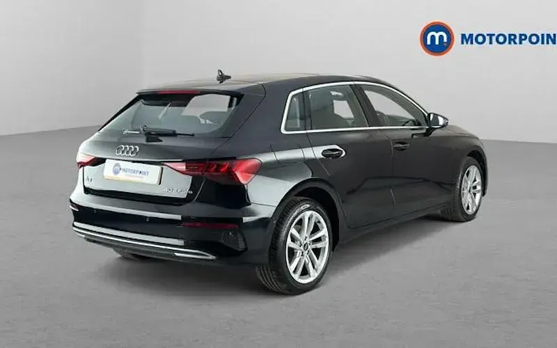 Used Audi A3 Sportback e-tron Sport 204 HP (150 kW) 2025 Hatchback