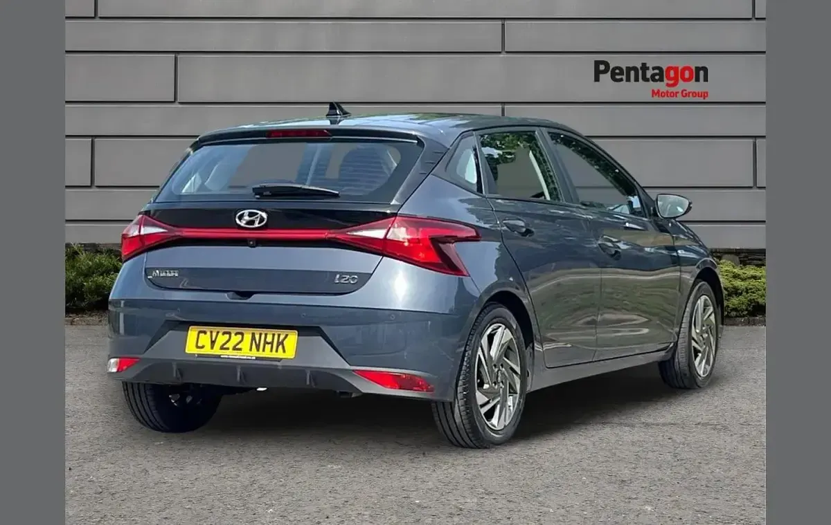 Used Hyundai i20 SE 99 HP (72 kW) 2022 Grey Hatchback