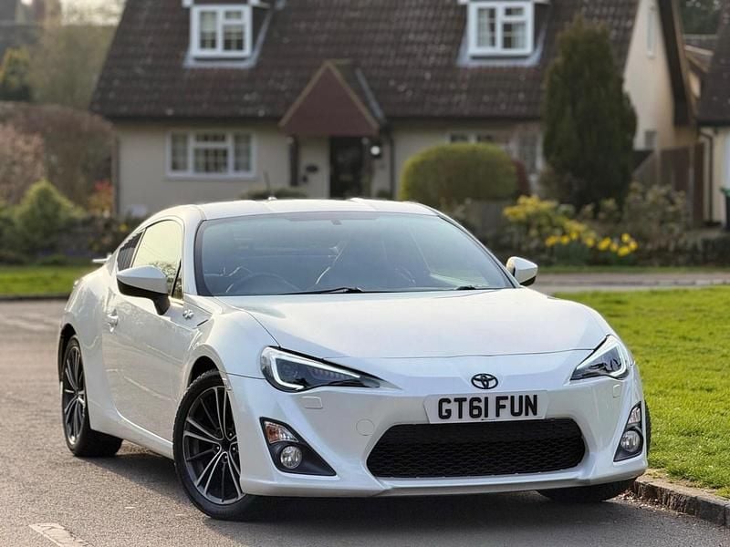 Used Toyota GT86 GT 2012 White Coupe