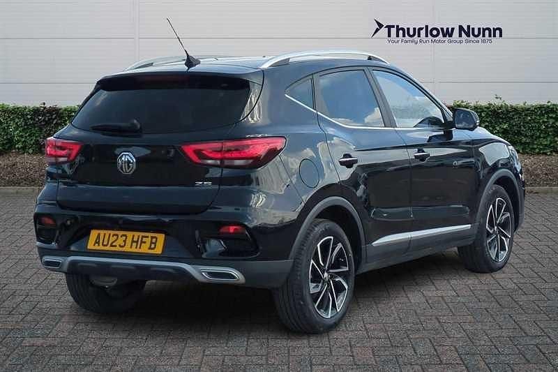 Used MG ZS Exclusive 106 HP (77 kW) 2023 Black pearl SUV