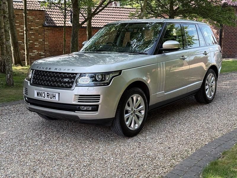 Gold Used 2013 Land Rover Range Rover Vogue SUV | £14,995 (Expensive) - Image 1/4