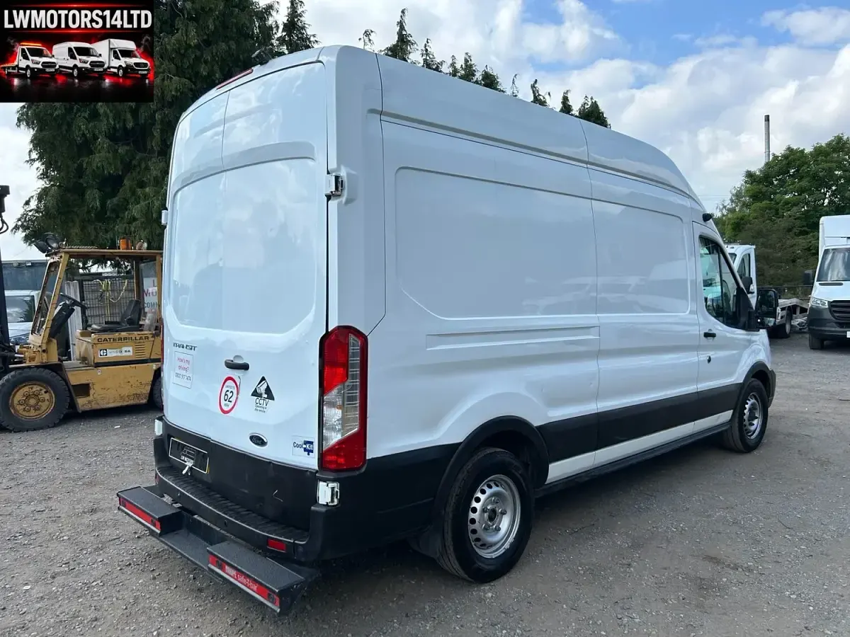 Used Ford Transit 130 HP (95 kW) 2022 White Van