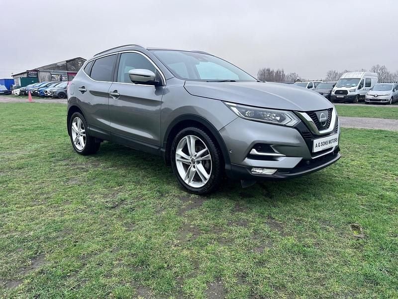 Used Nissan Qashqai N-Motion 160 HP (117 kW) 2019 Grey SUV