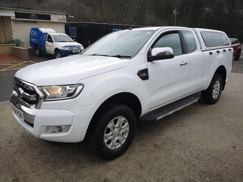 Used Ford Ranger XLT 160 HP (117 kW) 2018 White Pickup