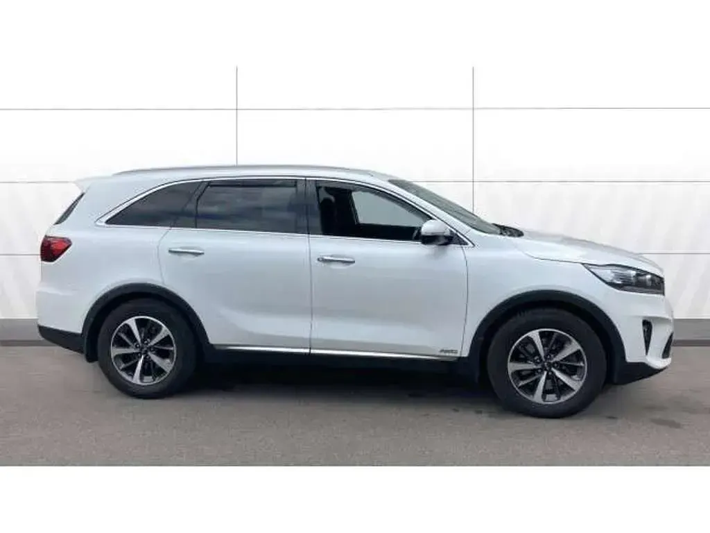 Used Kia Sorento 200 HP (147 kW) 2018 White SUV