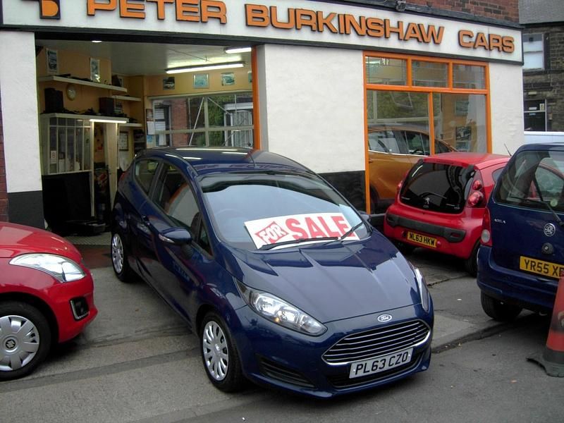 Blue Used 2014 Ford Fiesta Style Hatchback | £4,250 (Fair price) - Image 1/4