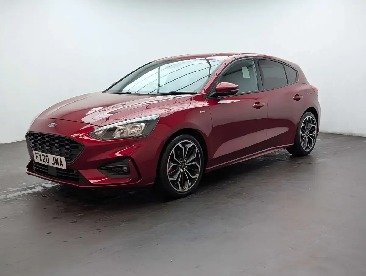 Used Ford Focus ST-Line X 120 HP (88 kW) 2020 Red Hatchback