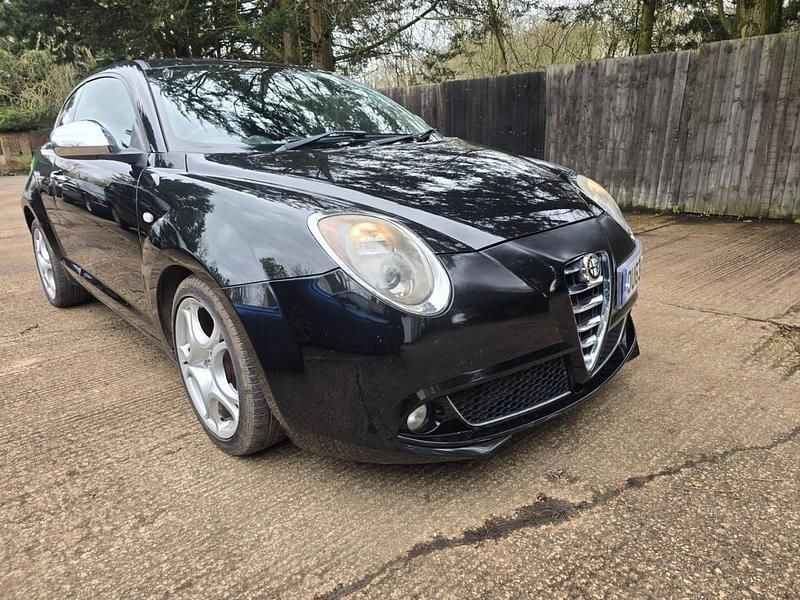 Used Alfa Romeo MiTo Distinctive 105 HP (77 kW) 2013 Black Hatchback