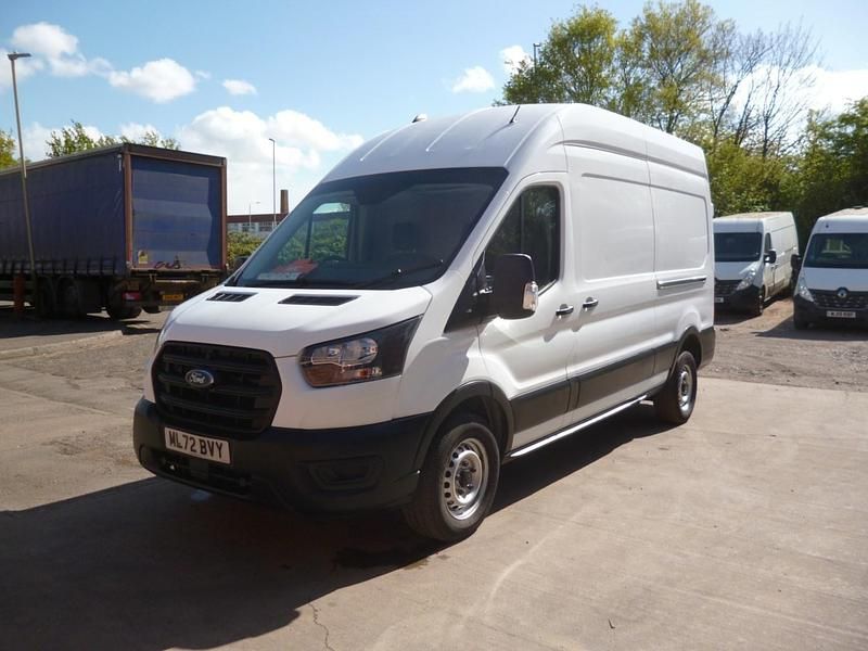 Usado Ford Transit 130 HP (95 kW) 2022 Branco Van