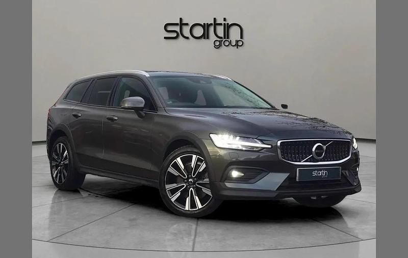 Grey Used 2021 Volvo V60 CC Estate | £23,250 (Fair price) - Image 1/4