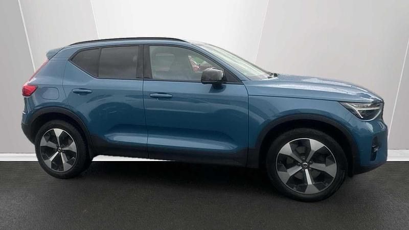 Used Volvo XC40 Ultimate 163 HP (119 kW) 2024 Blue SUV