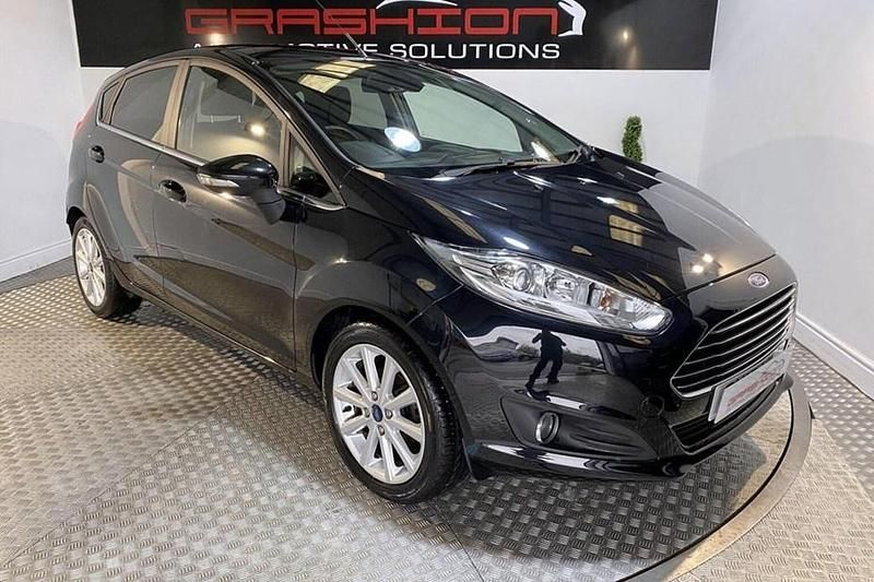 Black Used 2015 Ford Fiesta Titanium Hatchback | £5,150 (Fair price) - Image 1/1