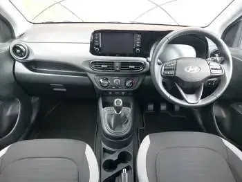 Used Hyundai i10 Advanced 63 HP (46 kW) 2025 Grey Hatchback